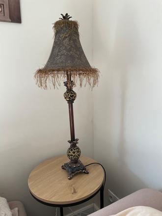 Rustikalna lampa,