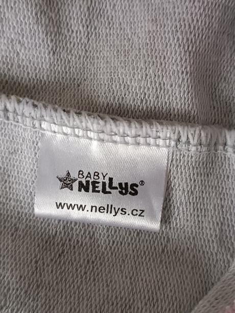 Súprava čiapka a nákrčník, 104