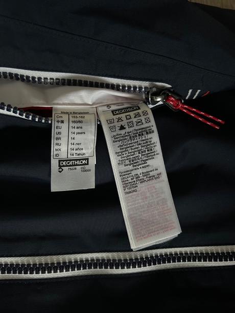 Nepremokavá bunda, decathlon,158