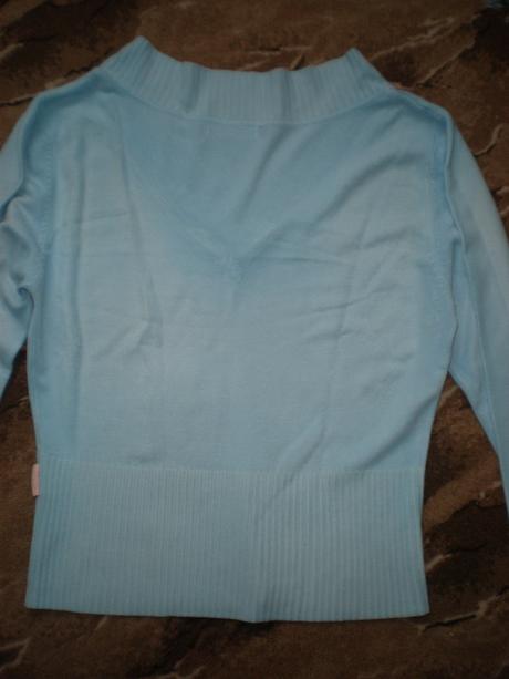 Svetlomodrý svetrík, l