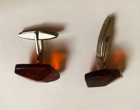 Jantárové manžetové gombíky,