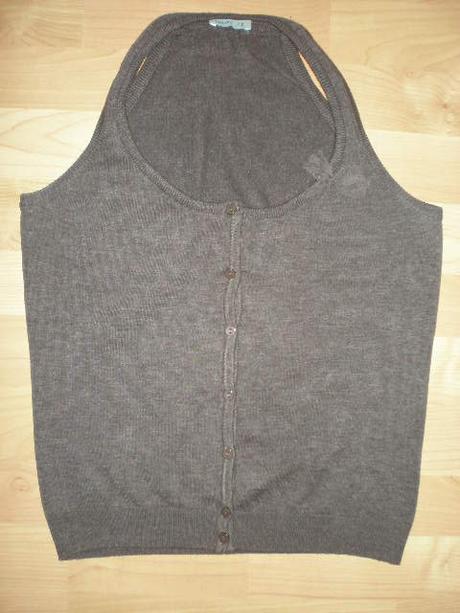 Spolu dve vestičky s, s