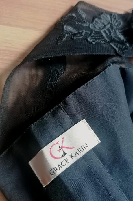 Spoločenské dlhé šaty, 36