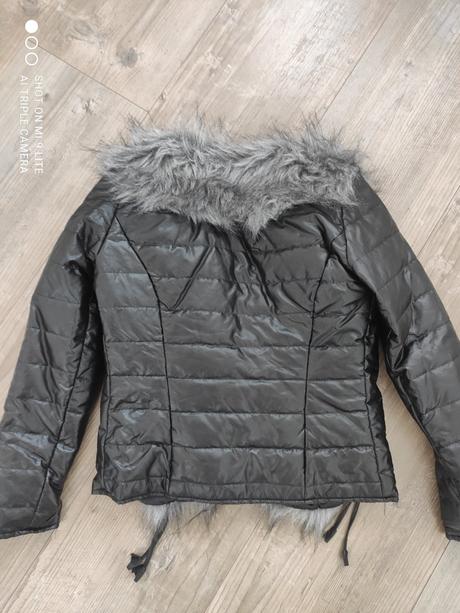 Bundicka s kozusinkou, s