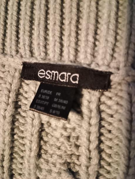 Teplý sveter zaujímavej farby, esmara,s