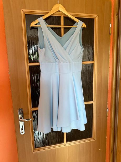 Spoločenské šaty, 40