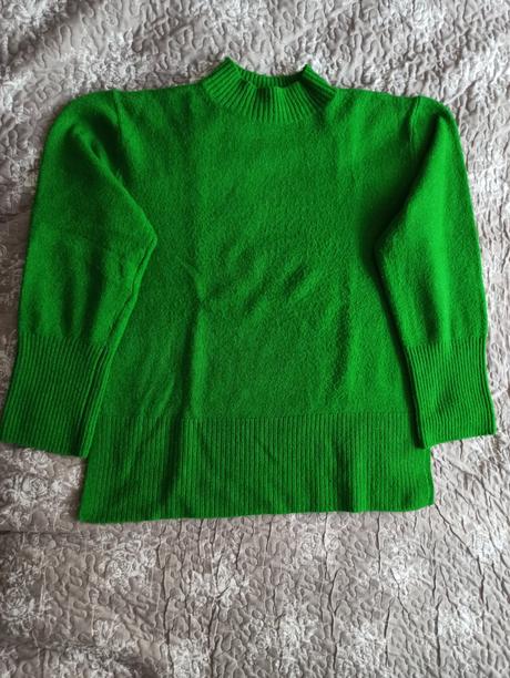 Zelený sveter s rázporkami, h&m,s