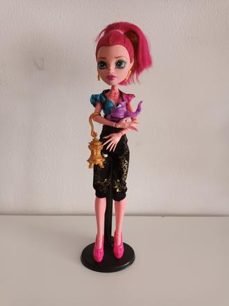 Monster high bábika gigi, 