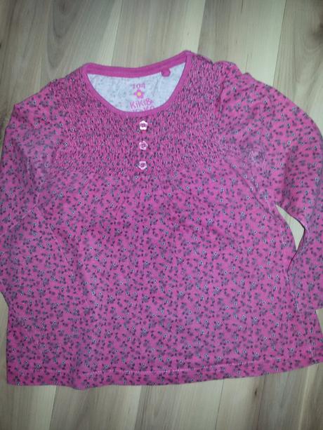 Zachovalé tričko, 104