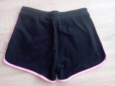 Šortky, pepco,146