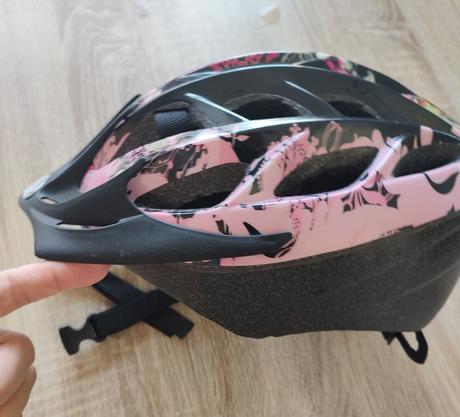 Dievčenská/ dámska prilba na bicykel veľ. s/m, s