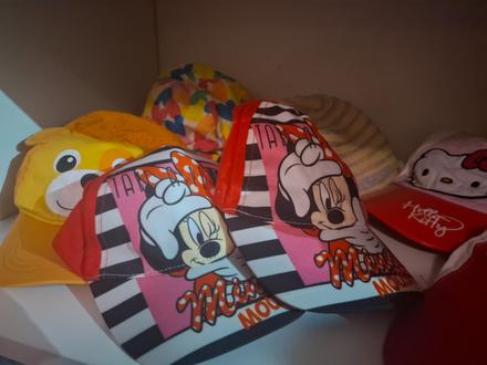 Letné šiltovky a klobúky, 122–134