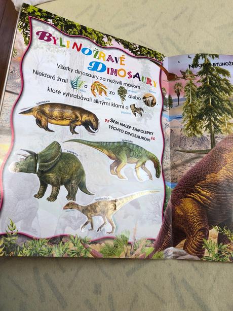 Kniha dinosaury, 