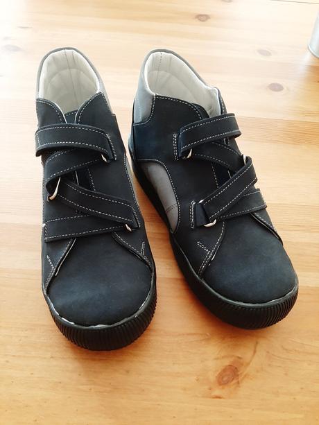 Prechodné alebo celoročné topánky, 33