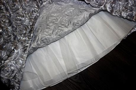 S visačkou rareedition strieborné šaty, v. 152-158, rare editions,158