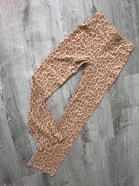 Leo leginy, sinsay,146