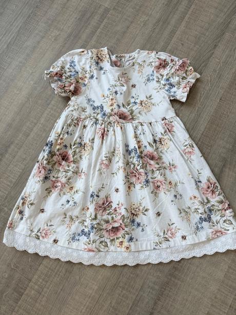 Detske saty, newbie,104