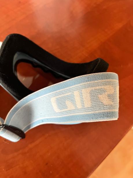 Lyžiarske okuliare giro, 