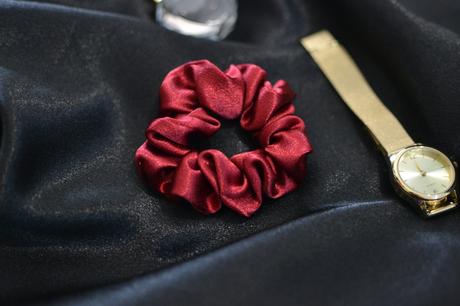 Bordová mini scrunchie gumička, 