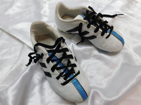 Kvalitne kopačky, adidas,28