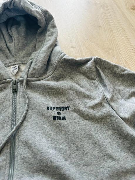 Krásna mikina značky superdry, pc 55 eur, superdry,l