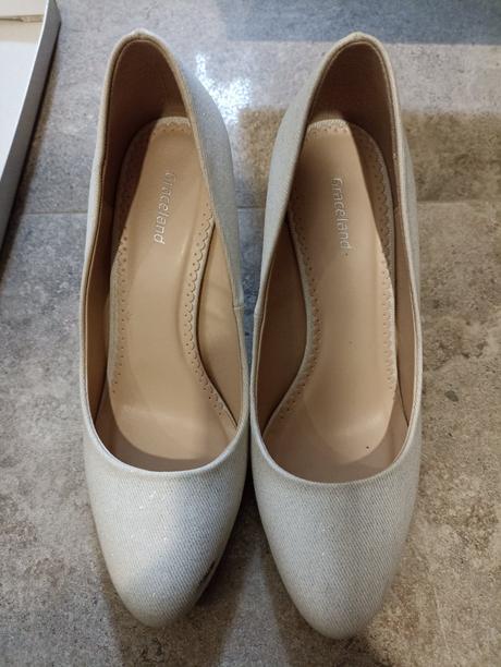 Lodicky, deichmann,38