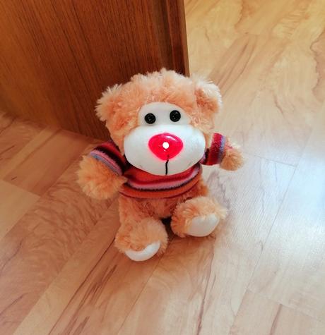 Spievajúci vianočný macko,