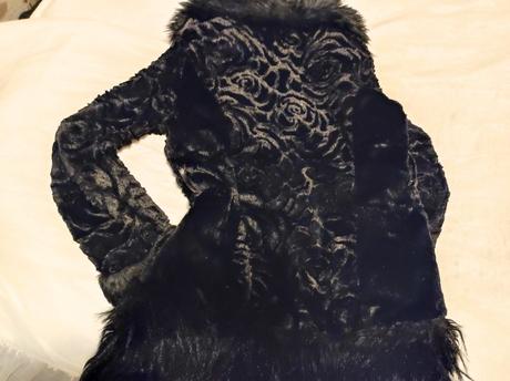 Kožušinový kabát, s