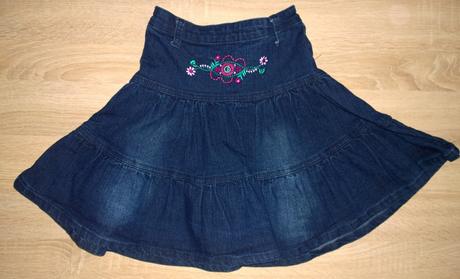 Rifľová sukienka, 128