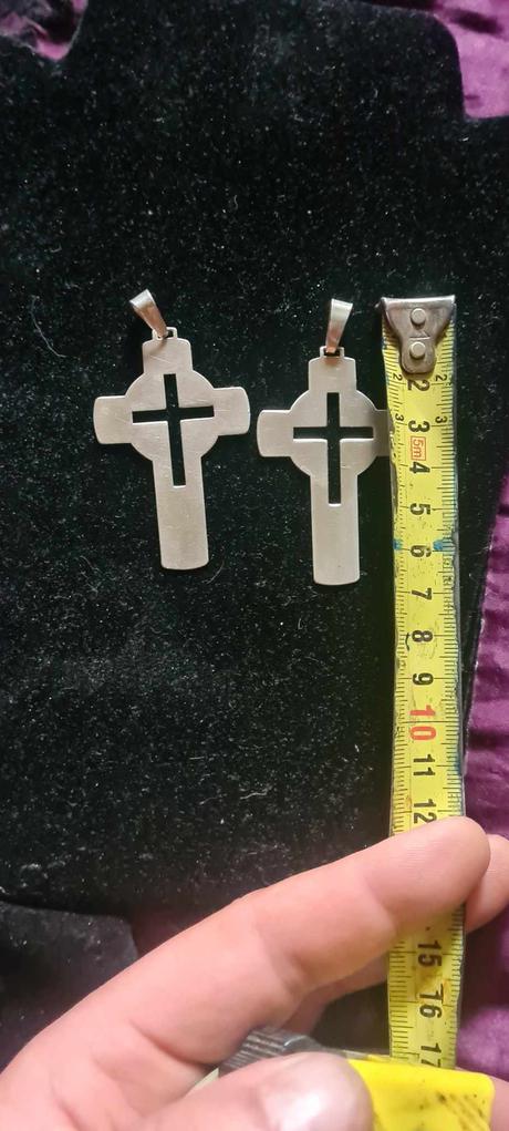 Stieborny kríž ,privesok, 