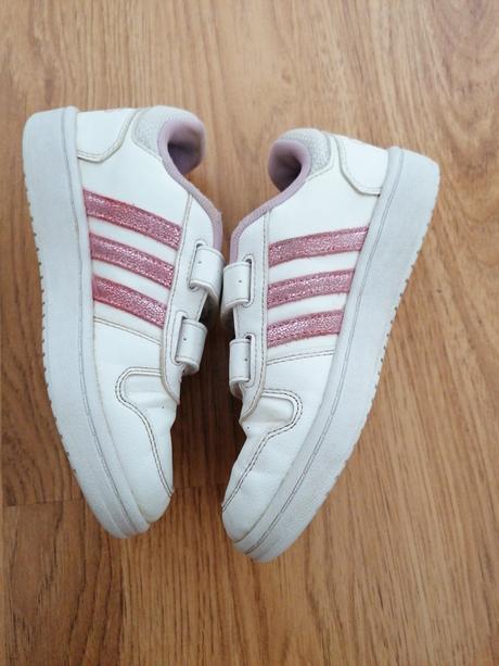 Tenisky, papuče, 32