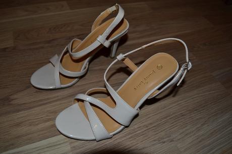 Kremove sandalky c.37, 37