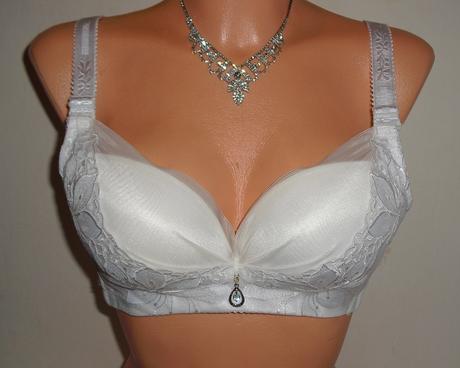 Bez kosticova svadobna luxusna podprsenka, 75c