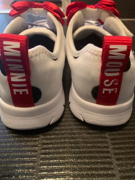 Minnie tenisky, clarks,27