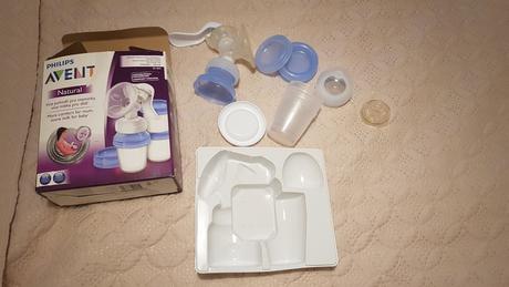 Rucna odsavacka mlieka avent s prislusenstvom,