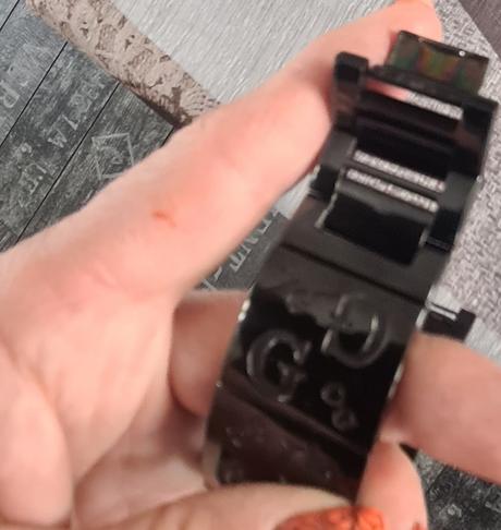 Hodinky guess, guess