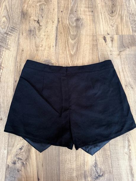 Skort, atmosphere,m