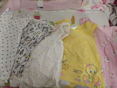 Balík oblečenia pre dievčatko na leto, 50–62