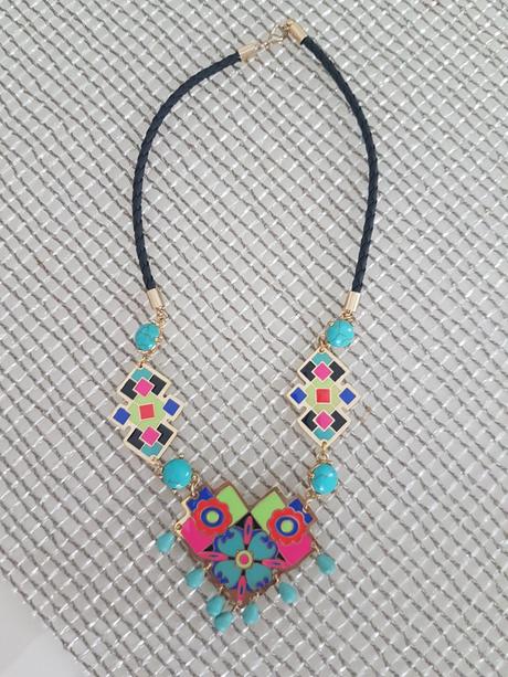 Zaujímavý náhrdelník, 