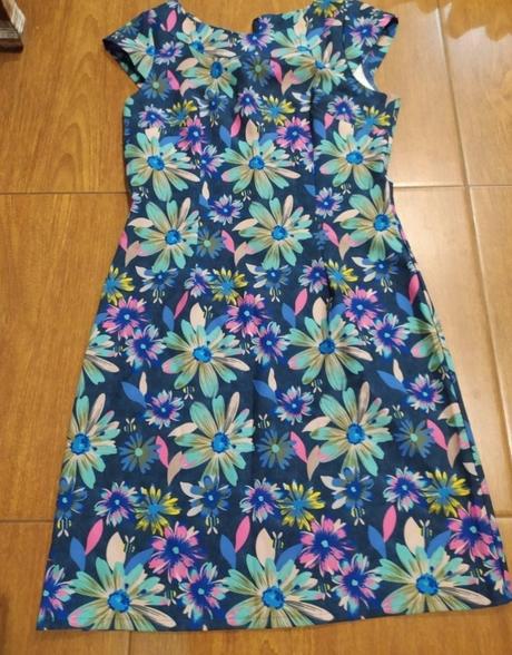 Kvetovane šaty, m