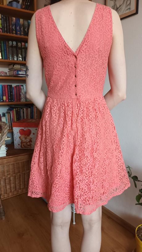 Dámske šaty s čipkou, vero moda,s