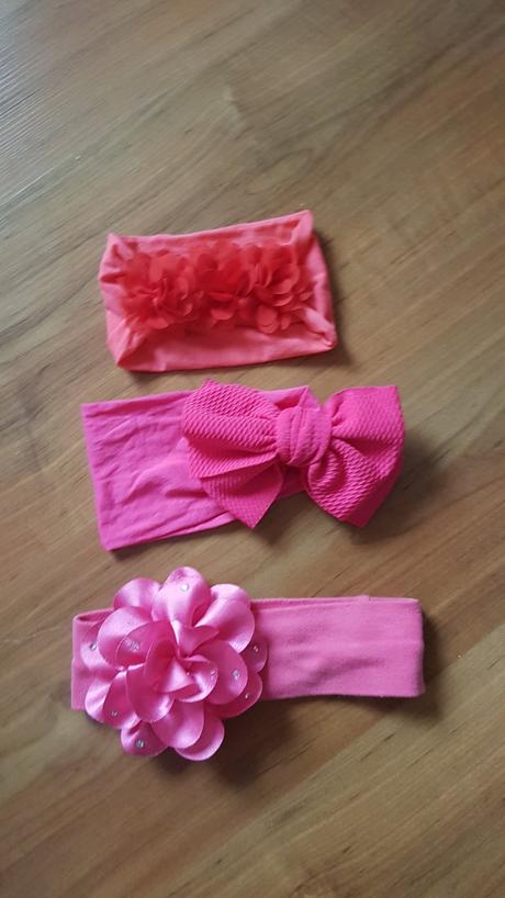 Čelenka na uši, 52