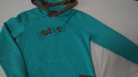 Tyrkysová mikina, 170