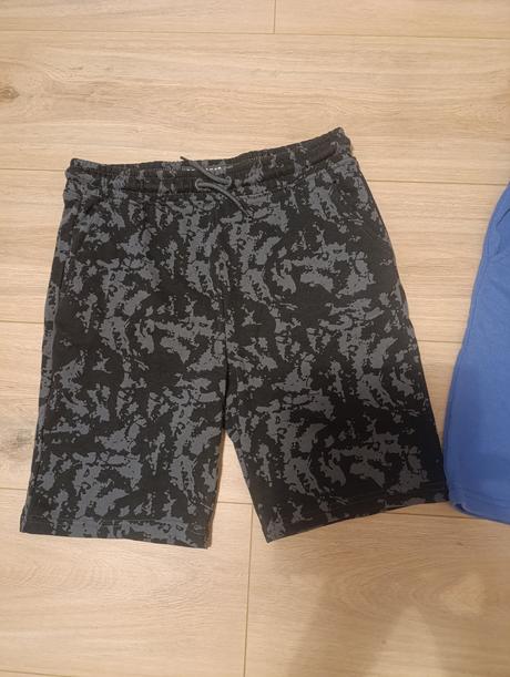 Kraťasy, primark,152