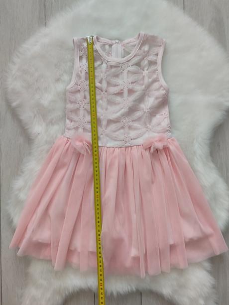 Šatky s tylovou sukňou, 104