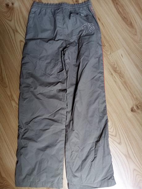 Športové nohavice., c&a,158