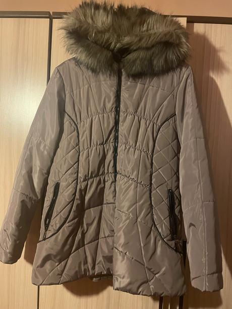 Bunda prešívaná velk. 46, 46
