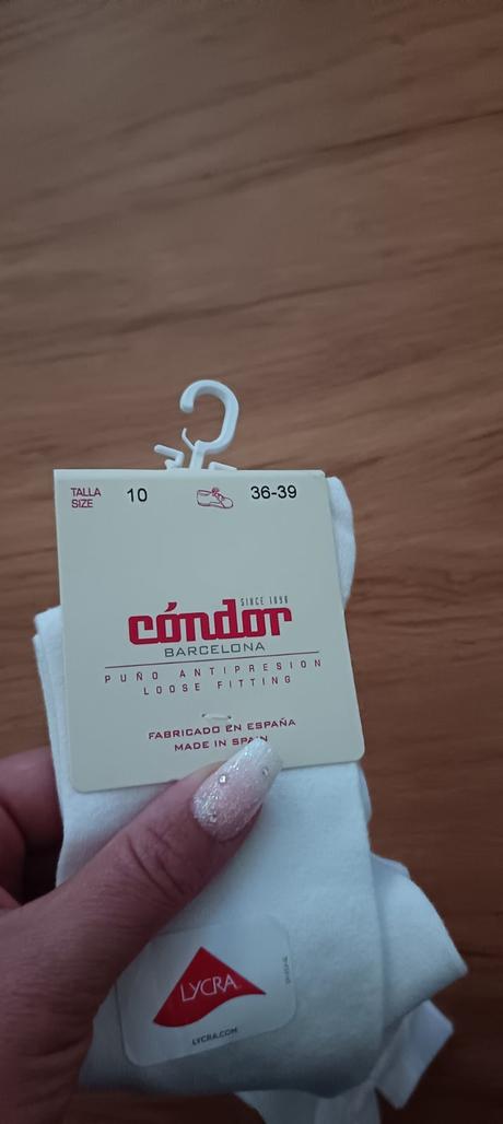 Kvalitné biele podkolienky s mašľou,
