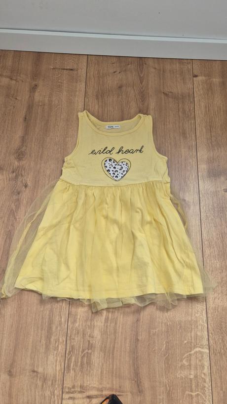 Šaty s tylovou suknou, sinsay,110