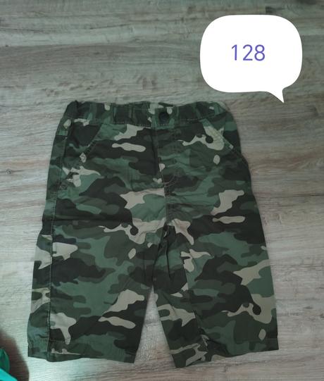 Šortky, 128